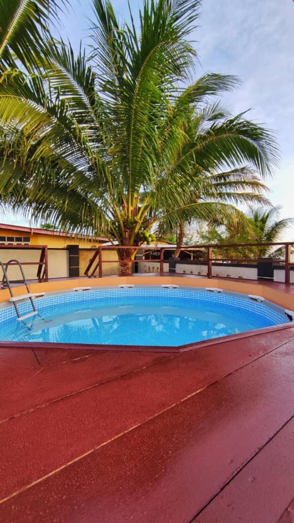 Aqil Beach Inn Marang Exterior photo